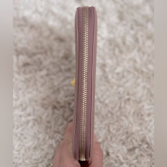 Luxury Coquette FENDI By the Way Pink Blush Rose Leather Zip Around Long Wallet - Picture 9 of 13